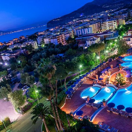 Hilton Sorrento Palace Hotel Exterior photo